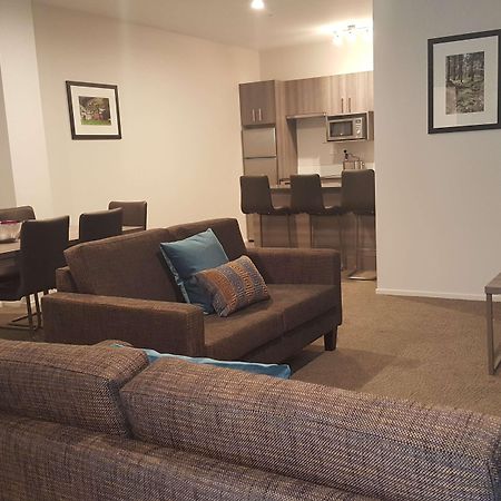 Ramada Suites By Wyndham Queenstown Remarkables Park Bagian luar foto