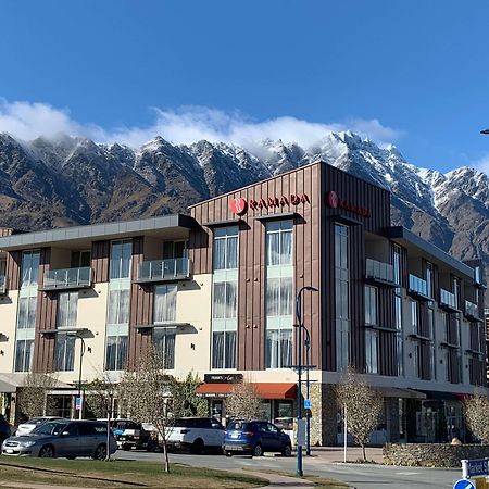 Ramada Suites By Wyndham Queenstown Remarkables Park Bagian luar foto