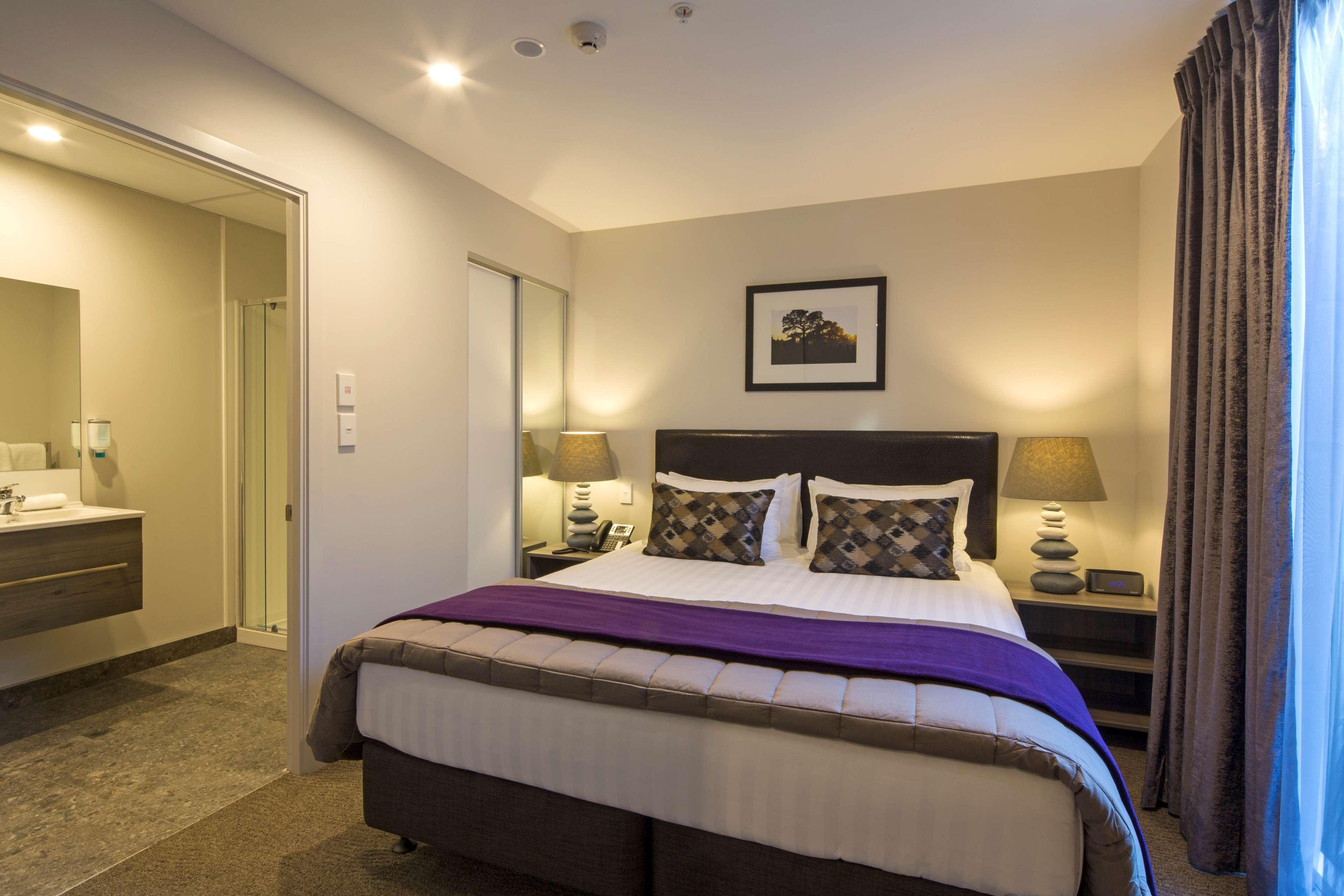 Ramada Suites By Wyndham Queenstown Remarkables Park Bagian luar foto