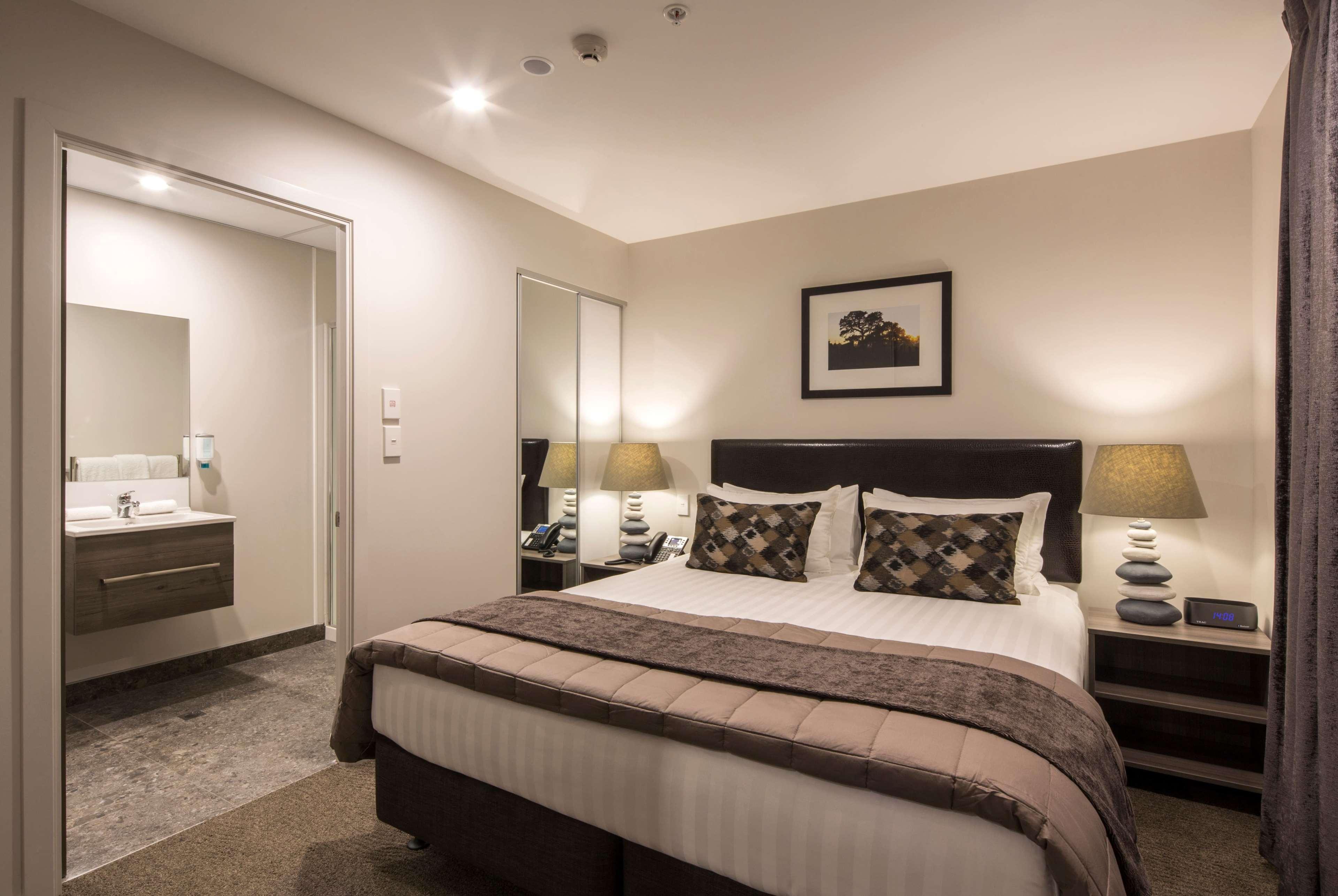 Ramada Suites By Wyndham Queenstown Remarkables Park Bagian luar foto