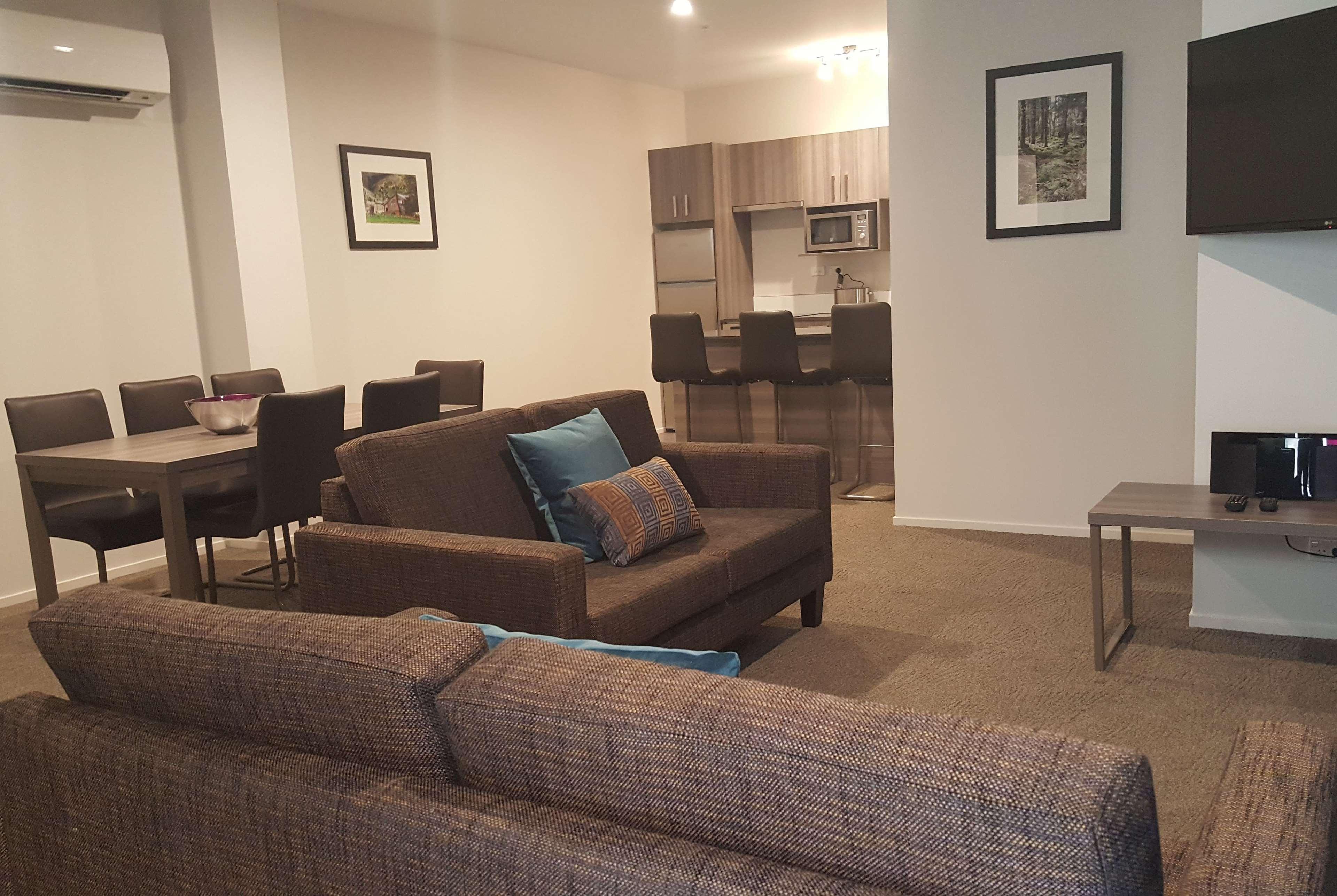 Ramada Suites By Wyndham Queenstown Remarkables Park Bagian luar foto