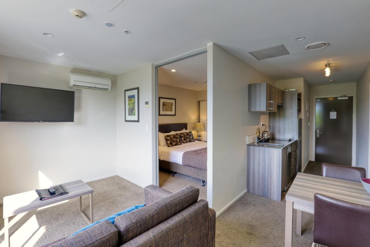 Ramada Suites By Wyndham Queenstown Remarkables Park Bagian luar foto